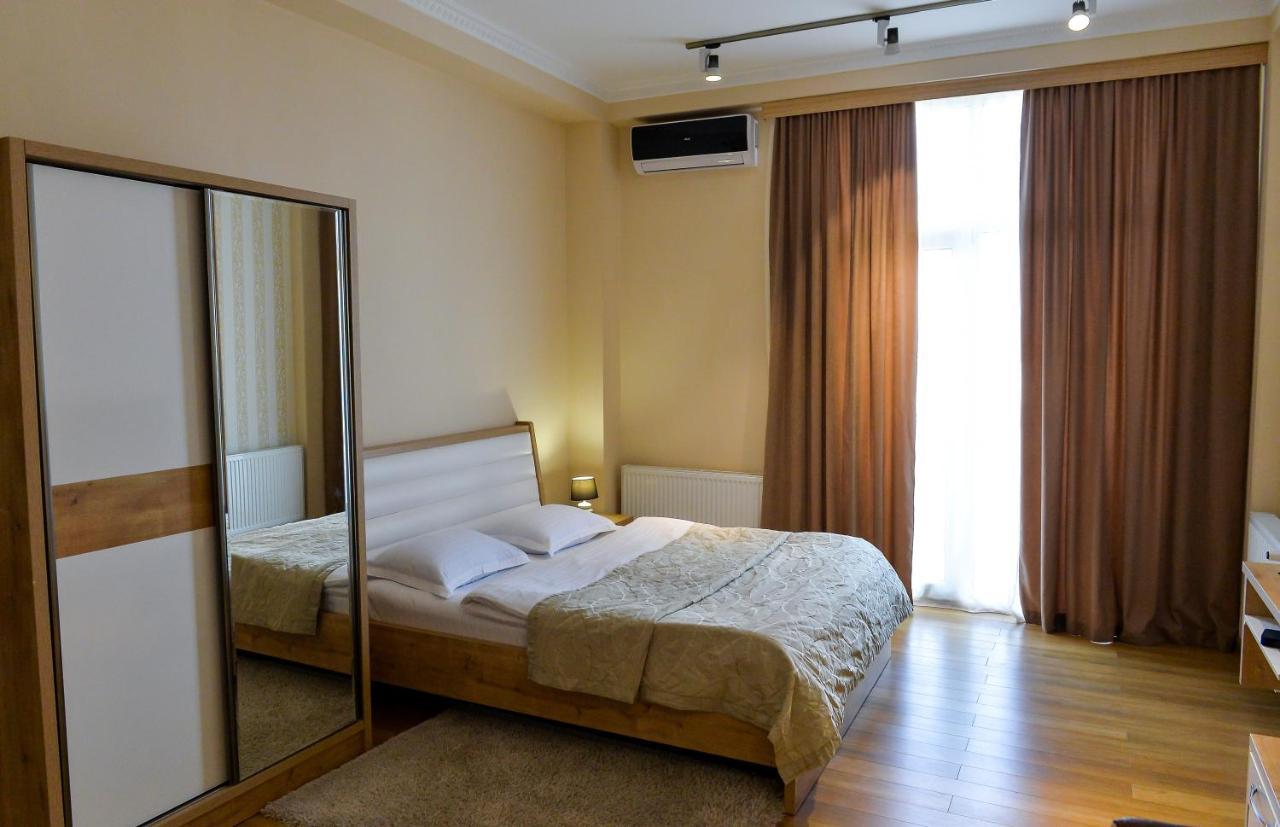 Happy Stay Hotel 쿠타이시 외부 사진