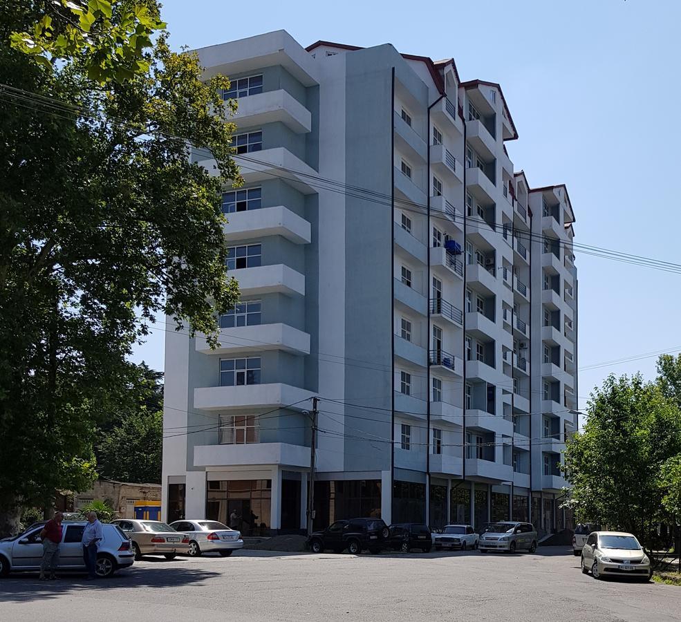 Happy Stay Hotel 쿠타이시 외부 사진